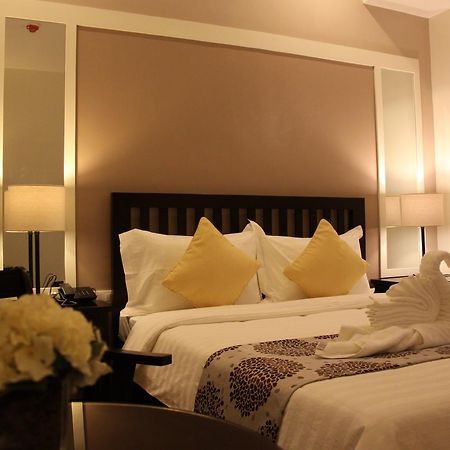 Prime City Resort Hotel Анхелес Экстерьер фото