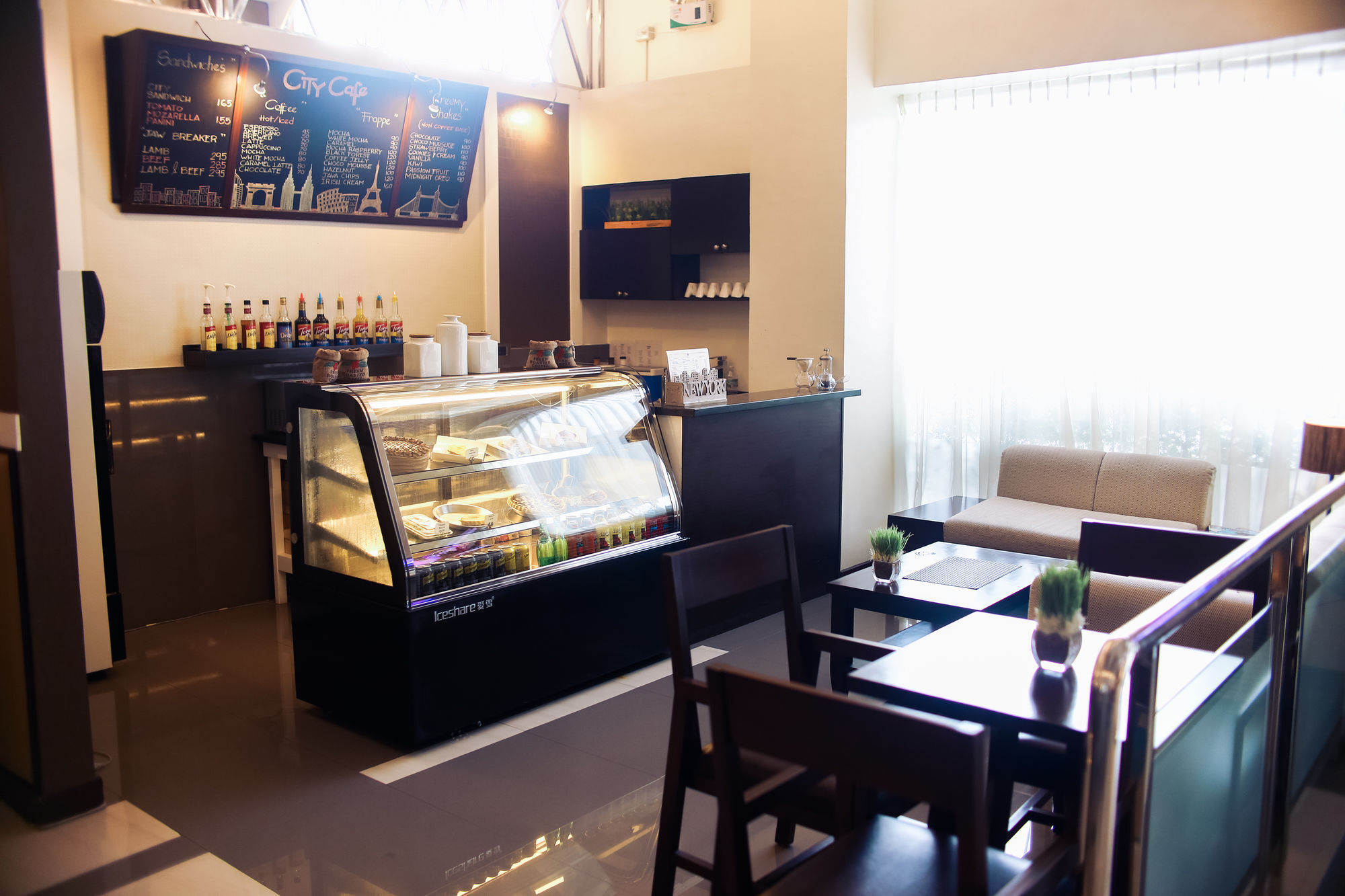 Prime City Resort Hotel Анхелес Экстерьер фото
